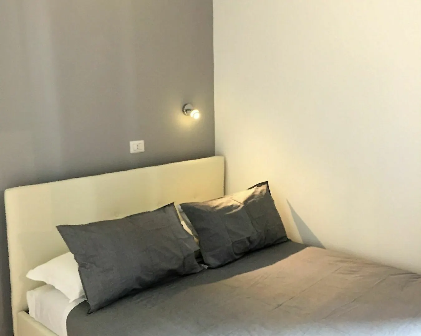 Bakirooms Rom