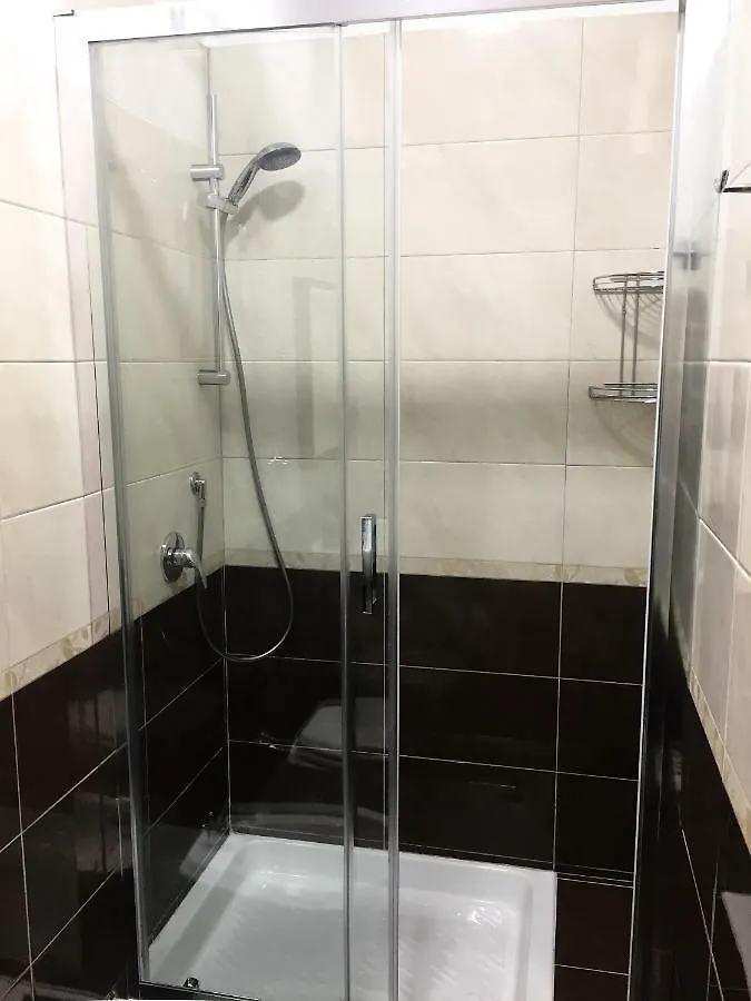 Bakirooms Rom 2*,  Italien