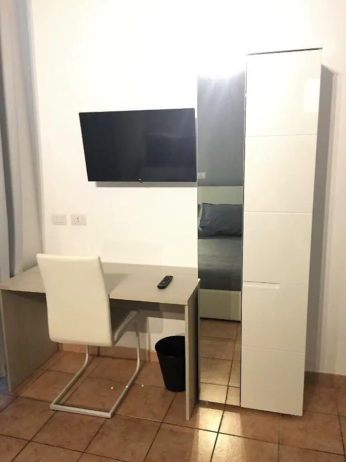Bakirooms Rom 2*,  Italien